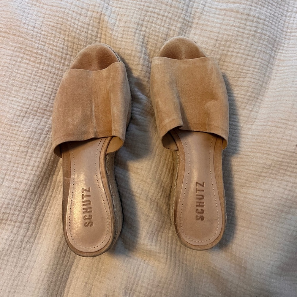 SCHUTZ Tan Suede Open-Toe Slide Mules